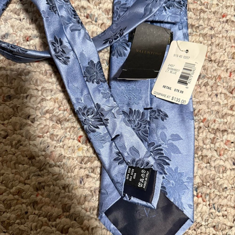 NWT Valentino Light Blue Floral Men’s Silk Tie - Picture 2 of 5